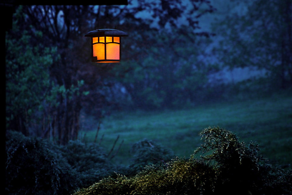 cold dark eerie 414144 1000x667