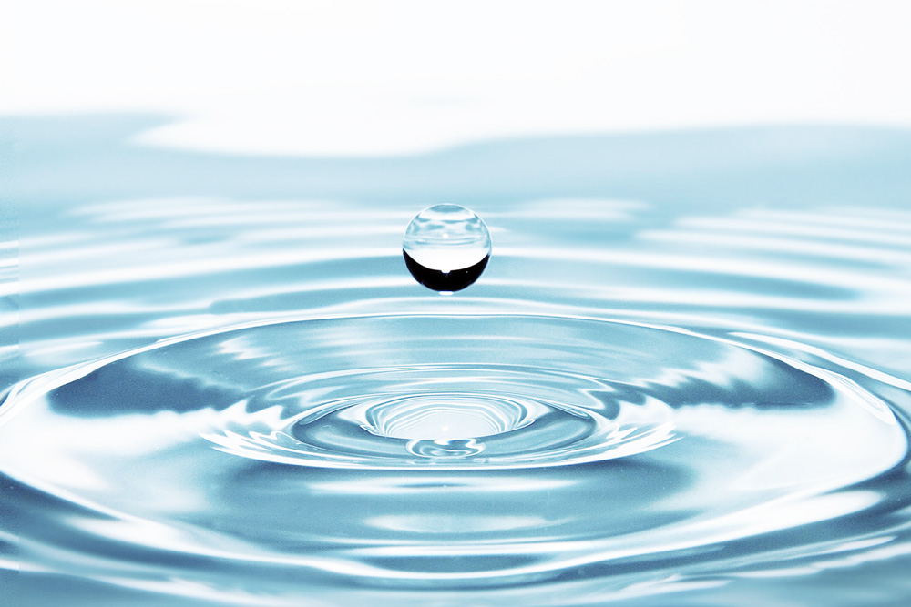 drops of water 578897 1000x667